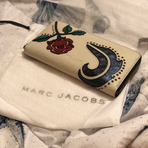 🆕 MARC JACOBSWomen’s Wallet